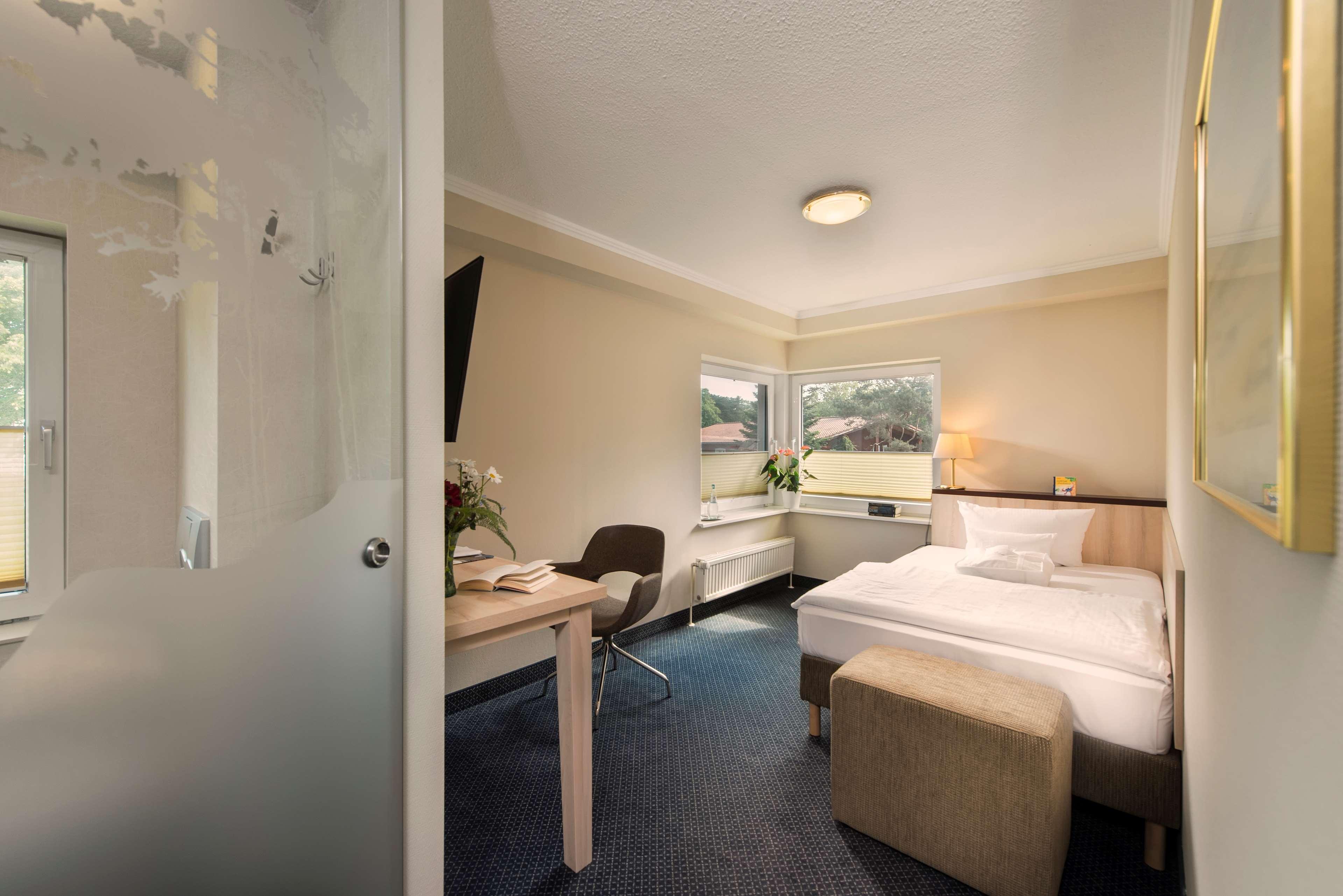 Western Ostseehotel Waldschloesschen Hotel 4*