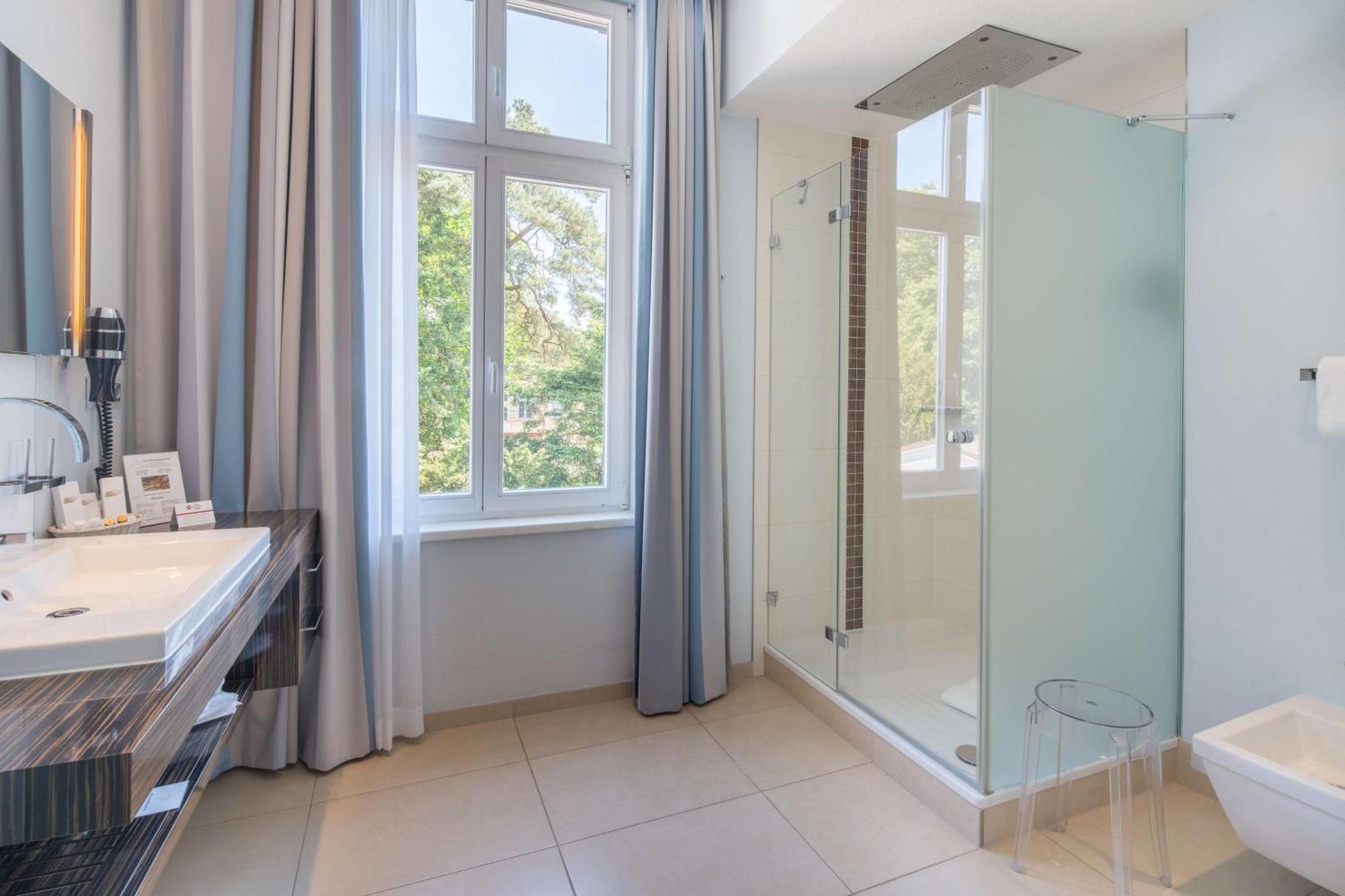 Western Ostseehotel Waldschloesschen Hotel 4*